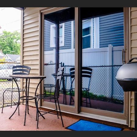 Great 2 Bedroom Condo,Free Parking,Easy Commute. Irvington Exteriér fotografie