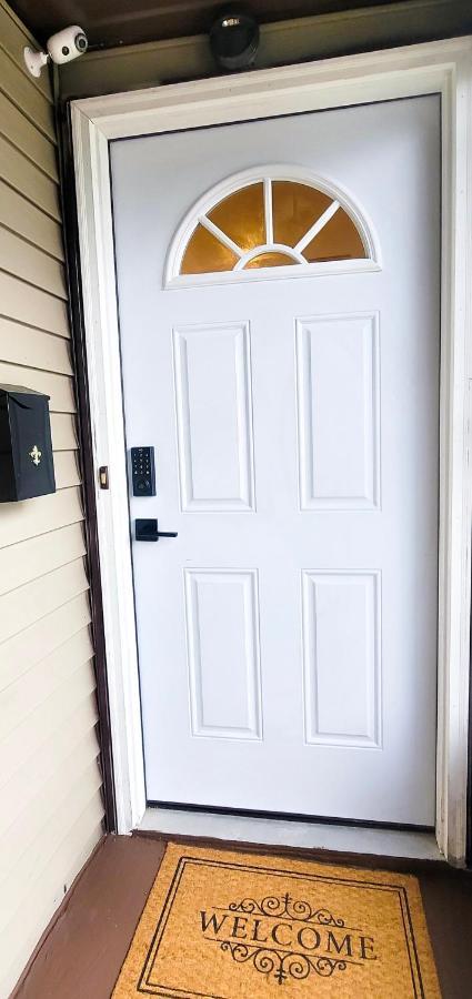 Great 2 Bedroom Condo,Free Parking,Easy Commute. Irvington Exteriér fotografie